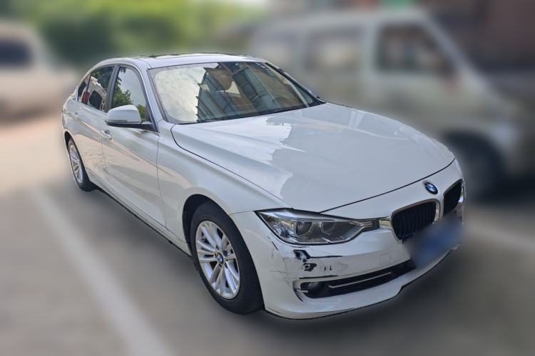Used BMW 3 Series 2015 316Li Fashion Model Front Right 45 Deg