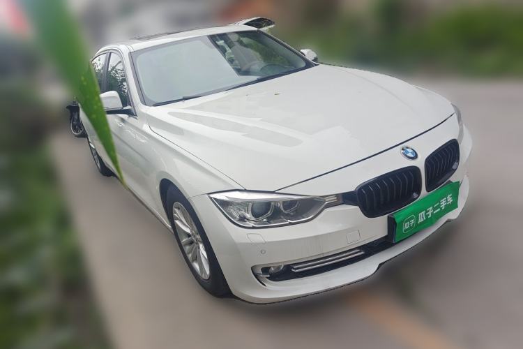Used BMW 3 Series 2015 320Li Luxury Edition Fashion Model Front Right 45 Deg