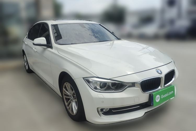 Used BMW 3 Series 2015 316Li Fashion Model Front Right 45 Deg