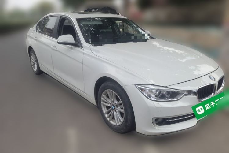 Used BMW 3 Series 2015 316Li Fashion Model Front Right 45 Deg