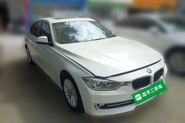 Used BMW 3 Series 2015 316Li Fashion Model Front Right 45 Deg