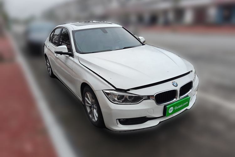 Used BMW 3 Series 2015 316i Active Edition Front Right 45 Deg