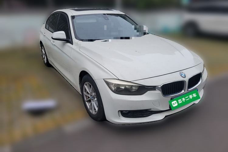 Used BMW 3 Series 2015 316i Active Edition Front Right 45 Deg