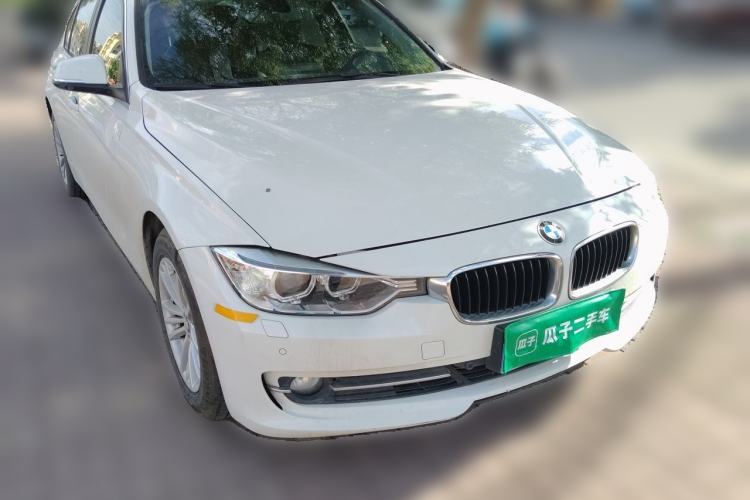 Used BMW 3 Series 2015 316Li Fashion Model Front Right 45 Deg