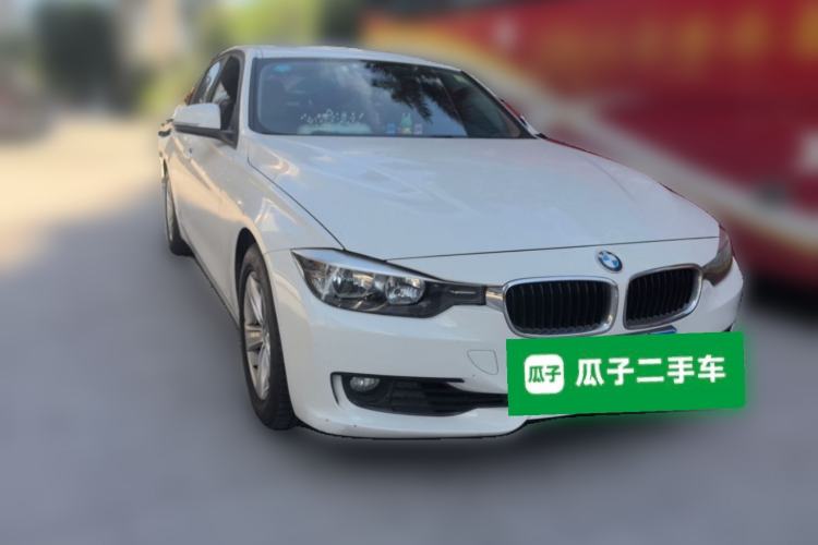Used BMW 3 Series 2015 320i Active Edition Front Right 45 Deg