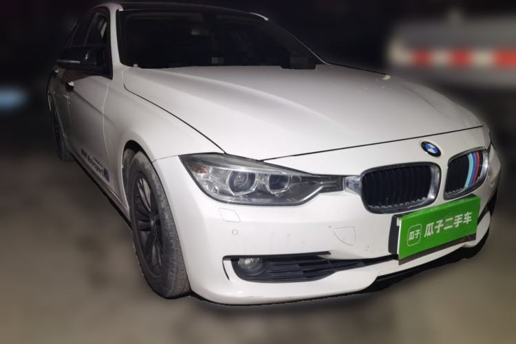Used BMW 3 Series 2015 320i Fashion Model Front Right 45 Deg