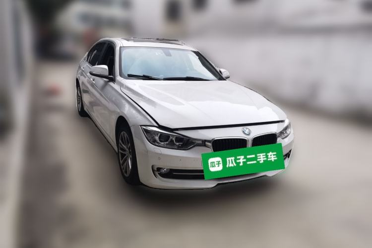 Used BMW 3 Series 2015 316Li Fashion Model Front Right 45 Deg
