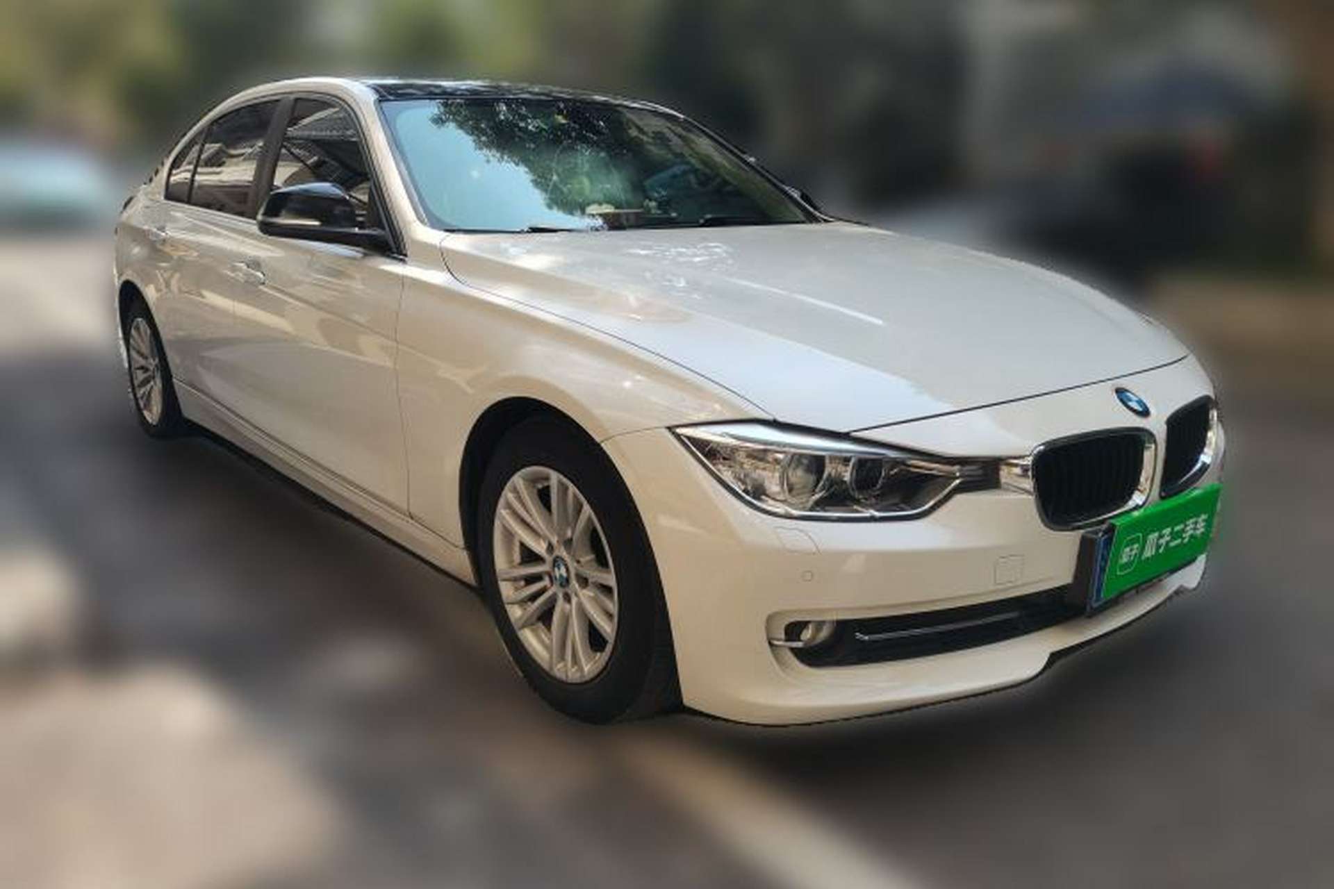 Used BMW 3 Series 2015 316Li Fashion Model Front Right 45 Deg