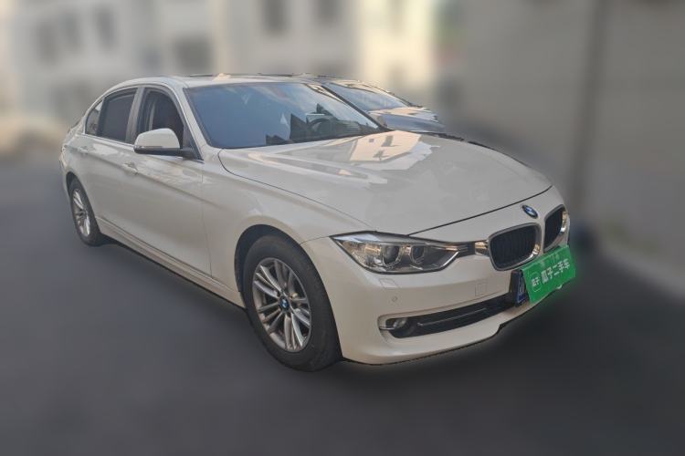 Used BMW 3 Series 2015 320Li Fashion Model Front Right 45 Deg