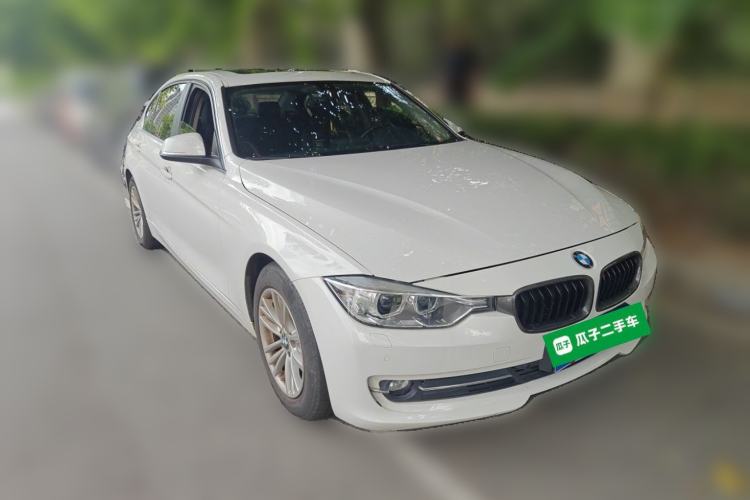 Used BMW 3 Series 2015 316Li Fashion Model Front Right 45 Deg