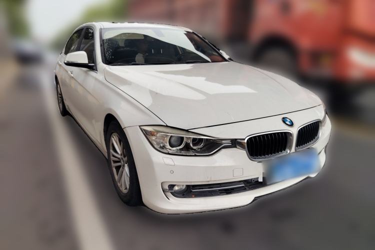Used BMW 3 Series 2015 320Li Luxury Edition Fashion Model Front Right 45 Deg