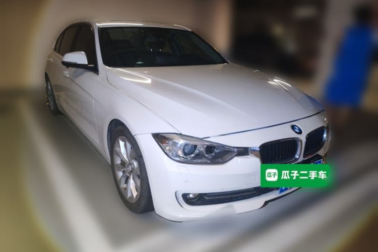 Used BMW 3 Series 2015 316Li Fashion Model Front Right 45 Deg
