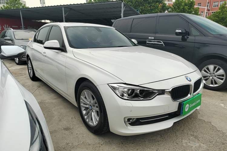 Used BMW 3 Series 2015 320Li Fashion Model Front Right 45 Deg