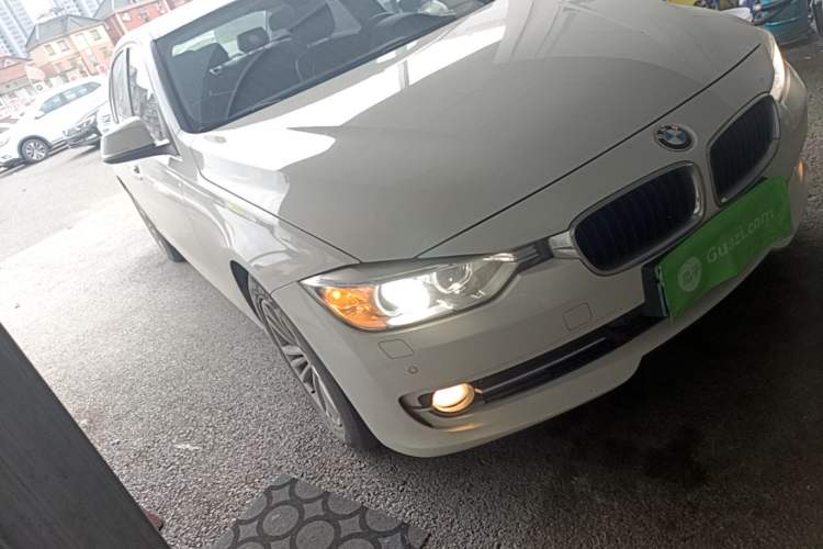 Used BMW 3 Series 2015 320Li Luxury Edition Fashion Model Front Right 45 Deg