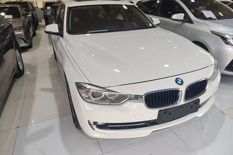 Used BMW 3 Series 2015 328Li xDrive Fashion Model Front Right 45 Deg