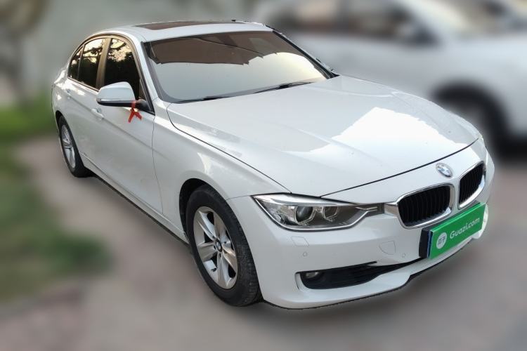 Used BMW 3 Series 2015 320i Fashion Model Front Right 45 Deg