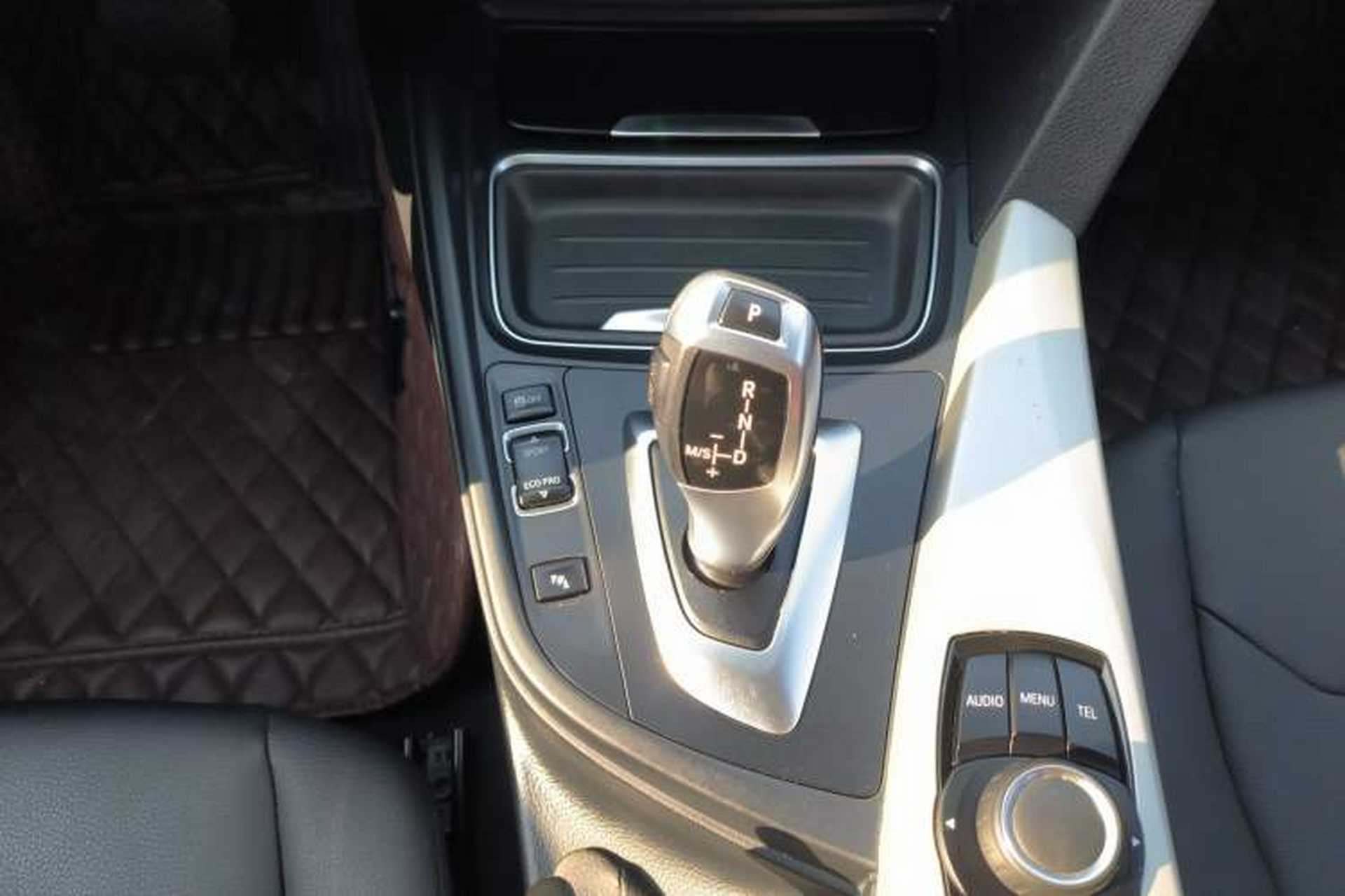 Used BMW 3 Series 2015 320Li Luxury Edition Fashion Model Gear Lever