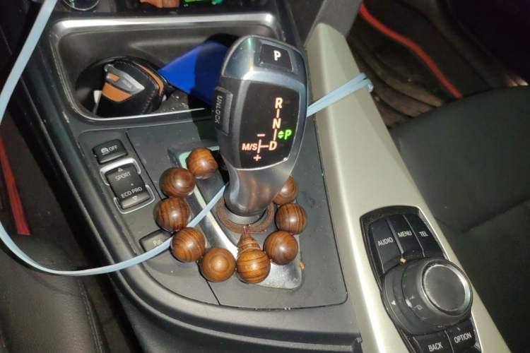 Used BMW 3 Series 2015 320Li Luxury Edition Fashion Model Gear Lever