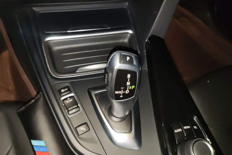 Used BMW 3 Series 2015 320Li Luxury Edition Fashion Model Gear Lever