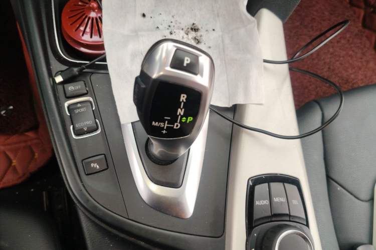 Used BMW 3 Series 2015 320i Fashion Model Gear Lever