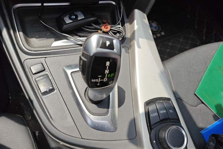 Used BMW 3 Series 2015 316i Active Edition Gear Lever
