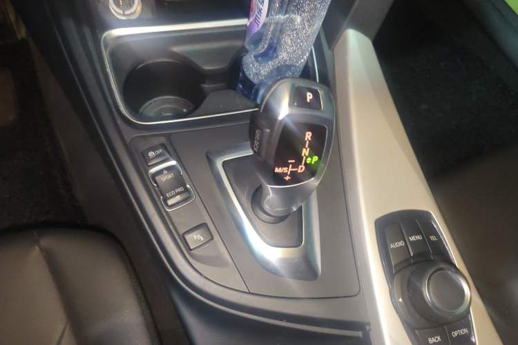 Used BMW 3 Series 2015 320Li Fashion Model Gear Lever