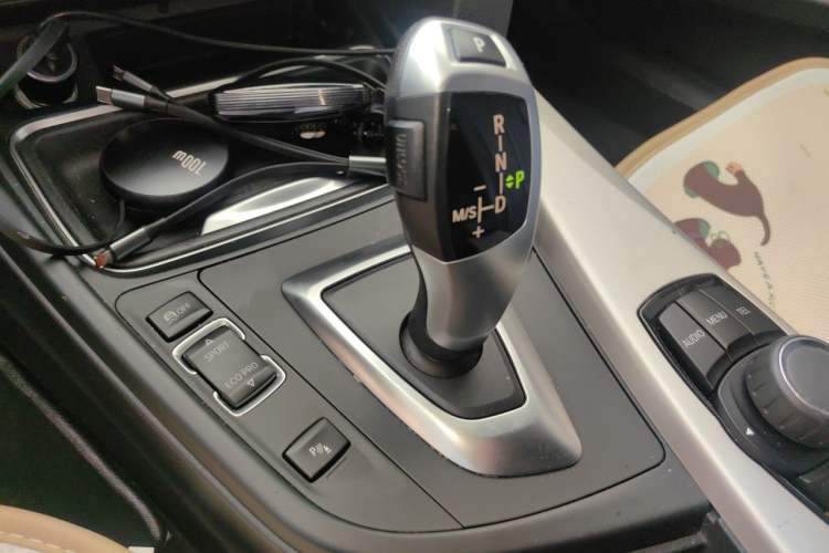 Used BMW 3 Series 2015 320Li Fashion Model Gear Lever