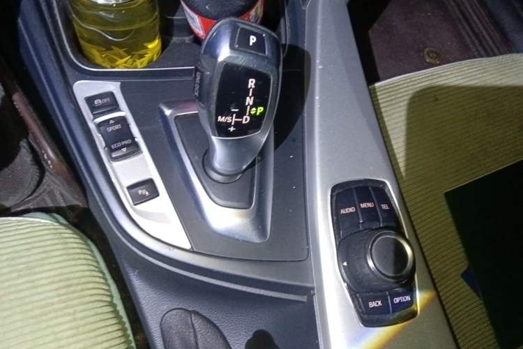 Used BMW 3 Series 2015 320Li Fashion Model Gear Lever