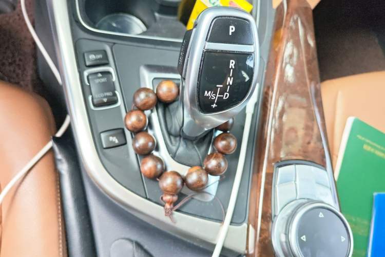 Used BMW 3 Series 2015 320Li Luxury Design Package Gear Lever