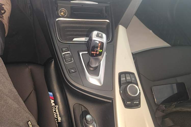 Used BMW 3 Series 2015 320Li Luxury Edition Fashion Model Gear Lever