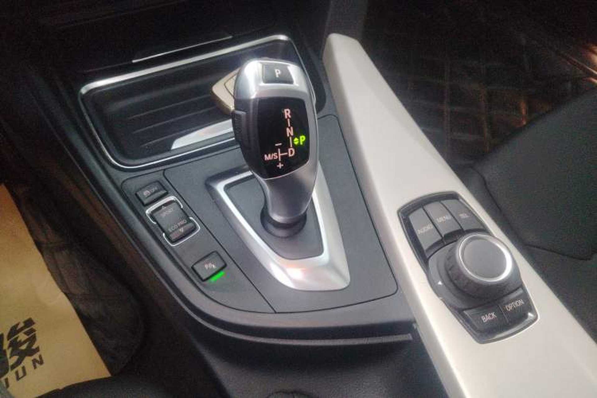 Used BMW 3 Series 2015 320Li Luxury Edition Fashion Model Gear Lever