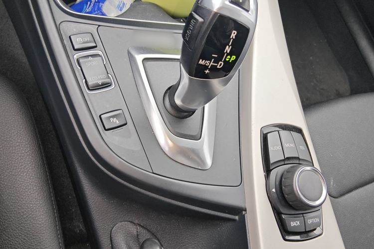 Used BMW 3 Series 2015 320Li Fashion Model Gear Lever