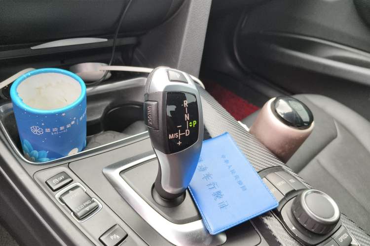 Used BMW 3 Series 2015 320i Fashion Model Gear Lever