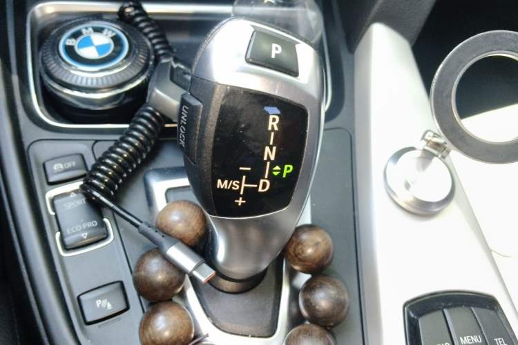 Used BMW 3 Series 2015 320Li Fashion Model Gear Lever