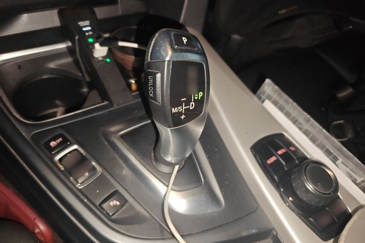 Used BMW 3 Series 2015 320Li Fashion Model Gear Lever