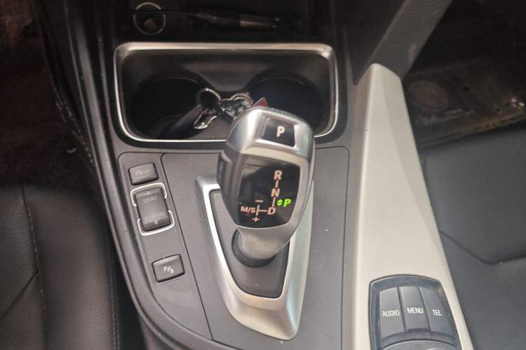 Used BMW 3 Series 2015 320Li Luxury Edition Fashion Model Gear Lever