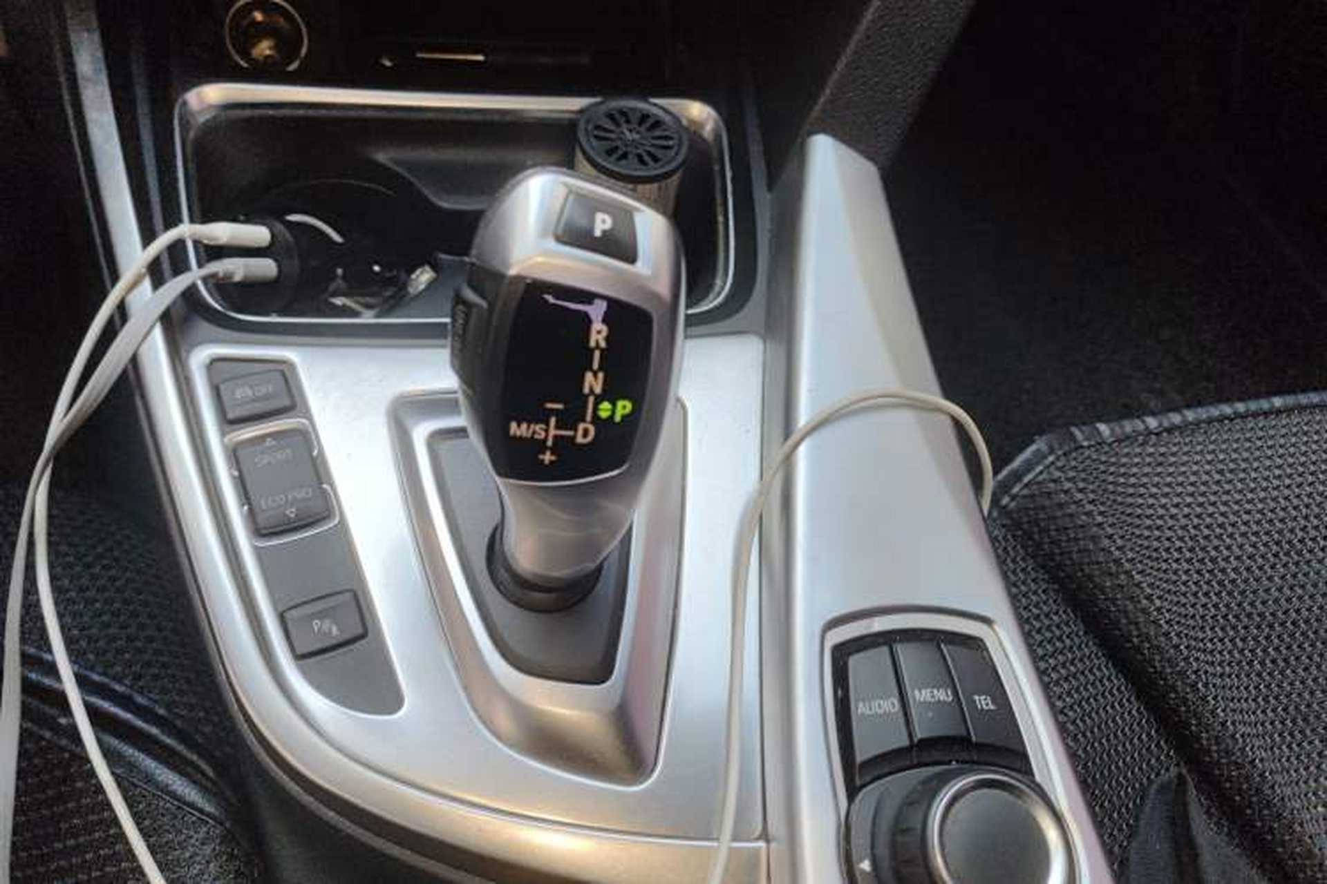 Used BMW 3 Series 2015 320Li Luxury Edition Fashion Model Gear Lever