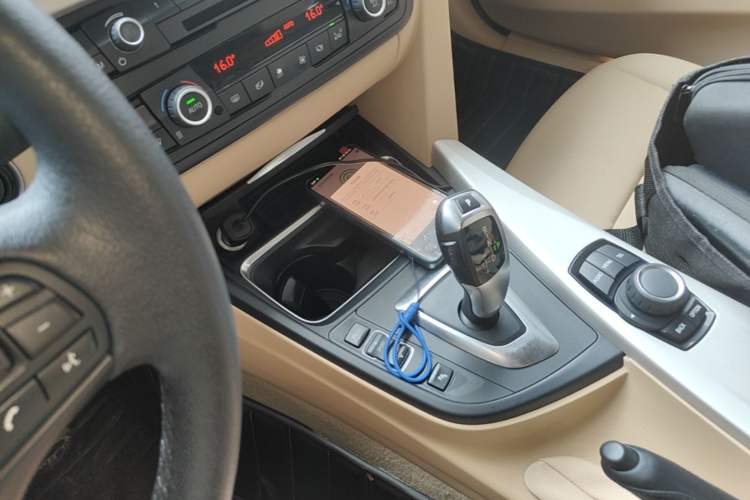 Used BMW 3 Series 2015 320Li Luxury Edition Fashion Model Gear Lever