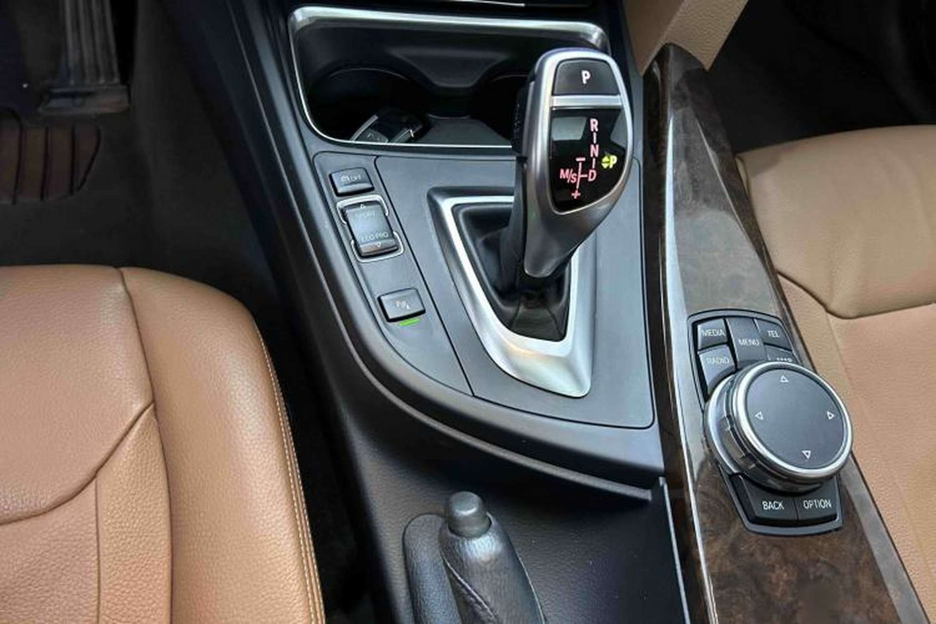 Used BMW 3 Series 2015 320Li Luxury Design Package Gear Lever