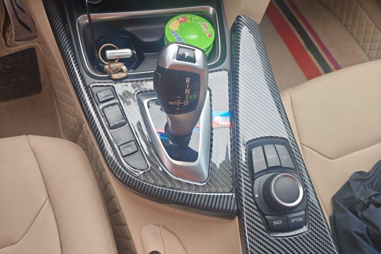 Used BMW 3 Series 2015 316Li Fashion Model Gear Lever