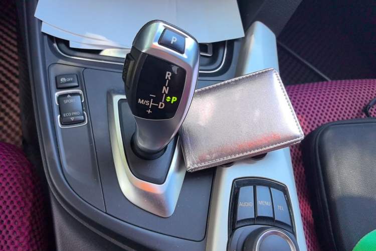 Used BMW 3 Series 2015 316i Active Edition Gear Lever