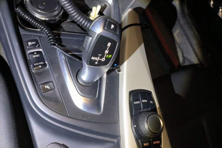 Used BMW 3 Series 2015 316Li Fashion Model Gear Lever