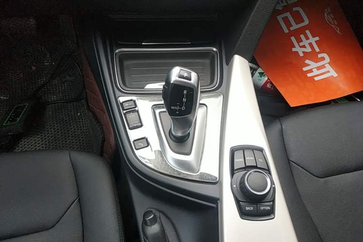 Used BMW 3 Series 2015 316Li Fashion Model Gear Lever