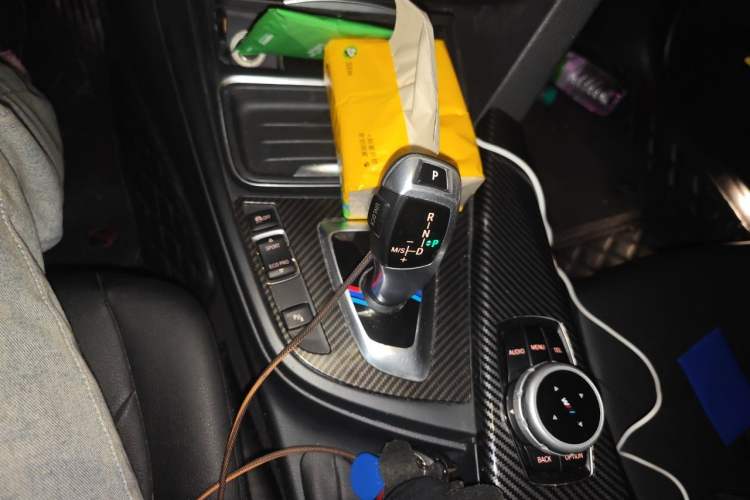 Used BMW 3 Series 2015 320Li Fashion Model Gear Lever