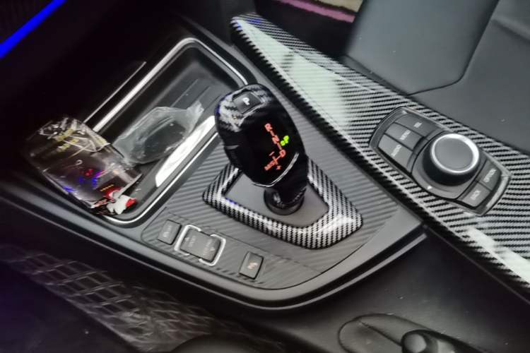 Used BMW 3 Series 2015 316Li Fashion Model Gear Lever