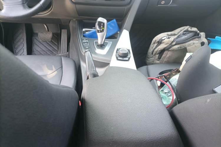 Used BMW 3 Series 2015 316Li Fashion Model Gear Lever