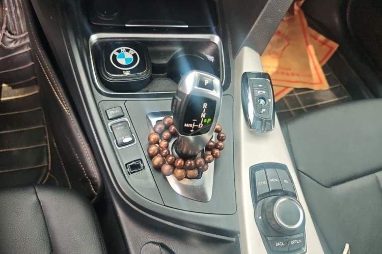 Used BMW 3 Series 2015 320Li Luxury Edition Fashion Model Gear Lever
