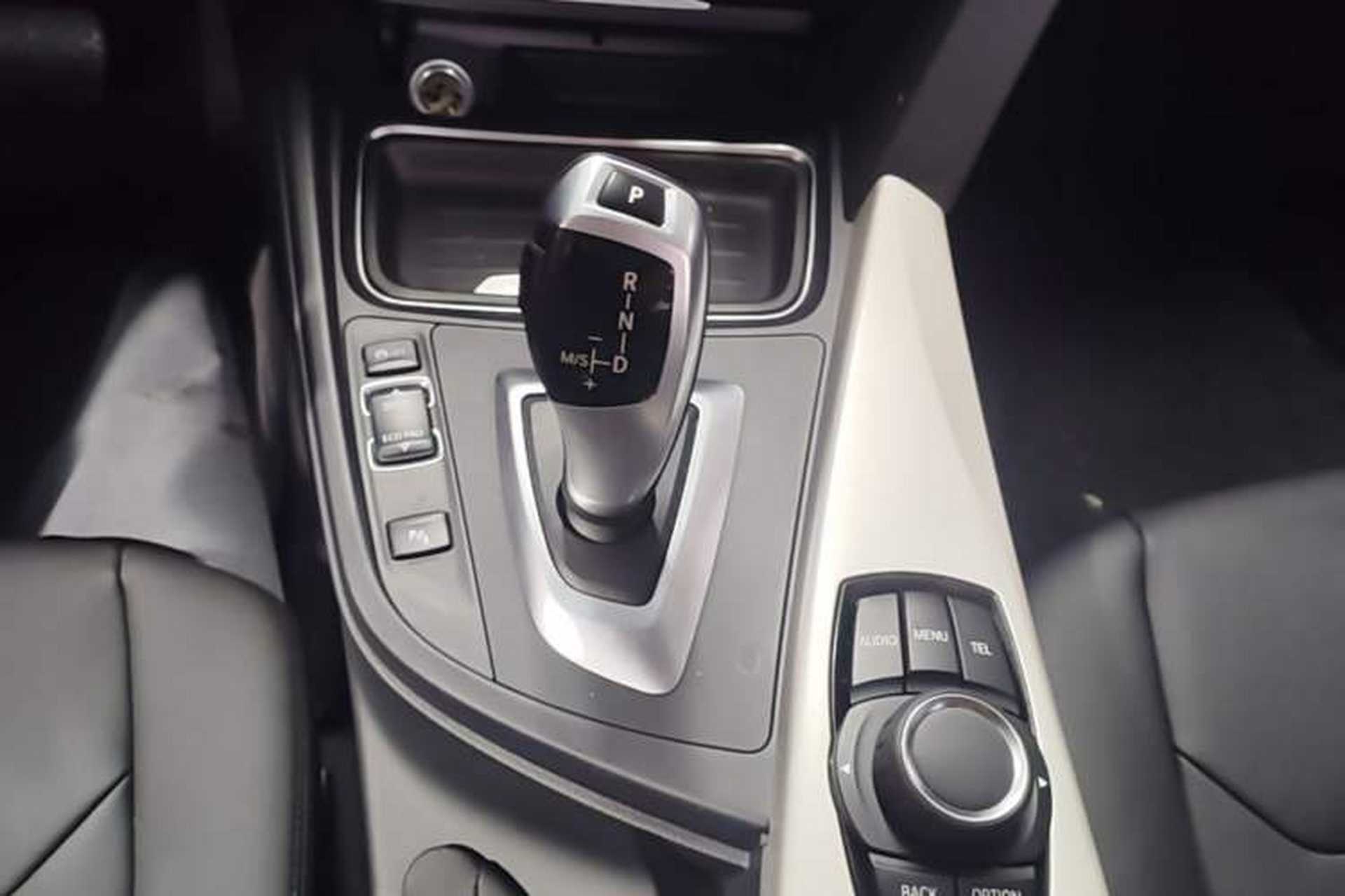 Used BMW 3 Series 2015 316Li Fashion Model Gear Lever