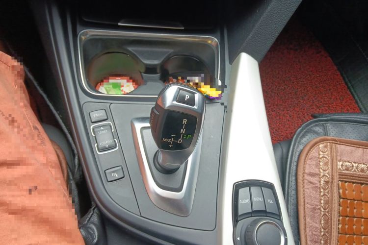 Used BMW 3 Series 2015 320i Luxury Edition Sports Design Package Gear Lever