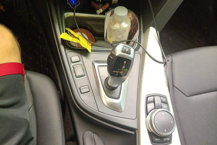 Used BMW 3 Series 2015 320Li Luxury Edition Fashion Model Gear Lever